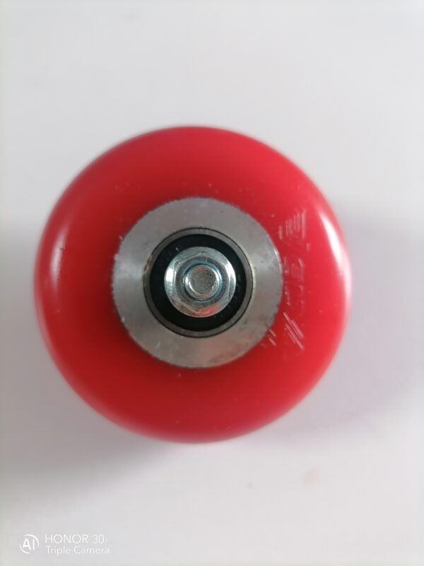 Колесо полиуретан 71мм Elva в сборе